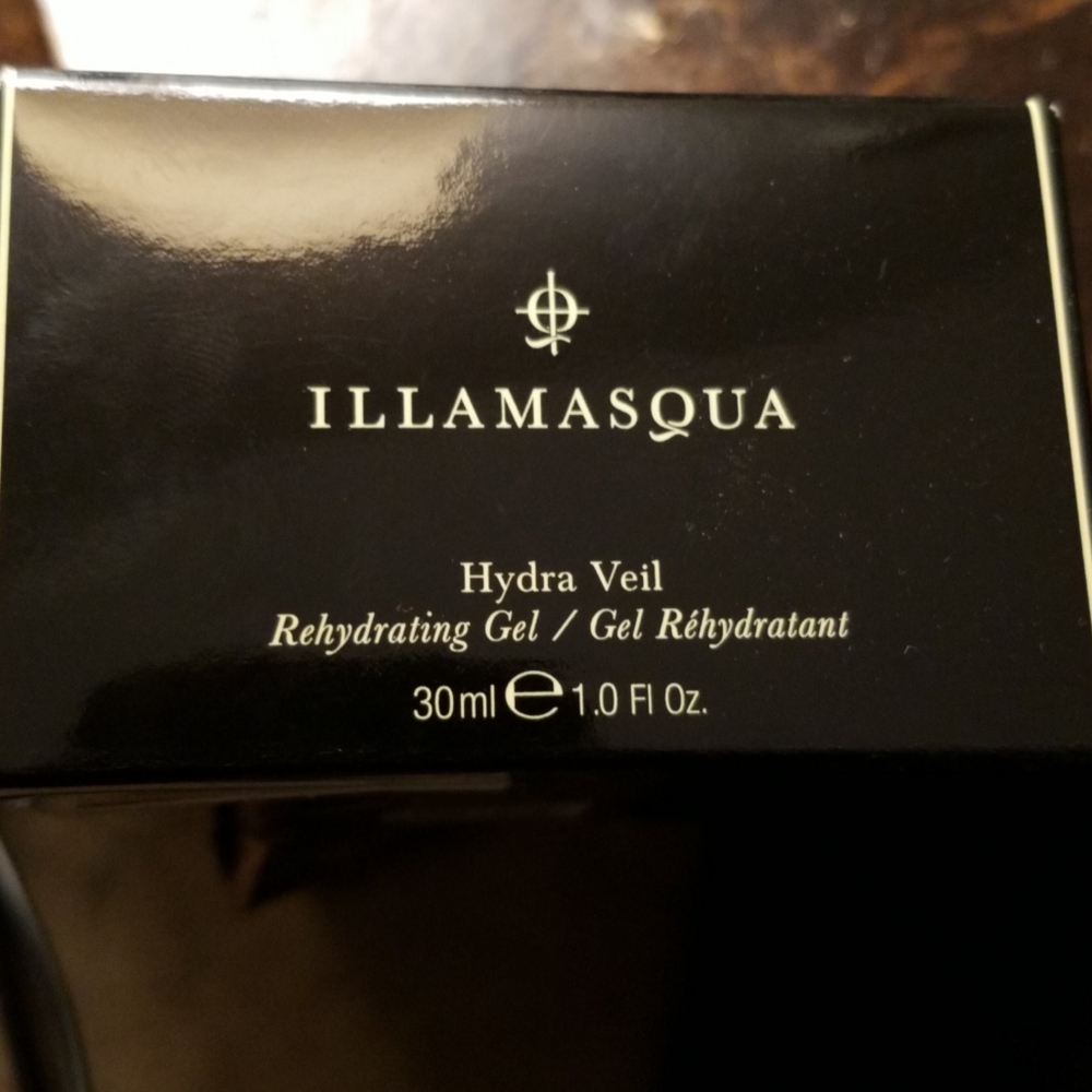 Illamasqua rehydrating gel